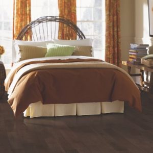 Mohawk SolidWood Rockford Solid 5 Red Oak Chocolate
